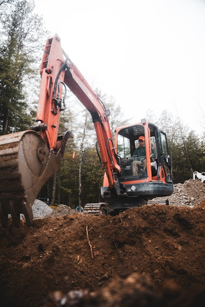 Bulldozer vs Excavator: What’s the Difference